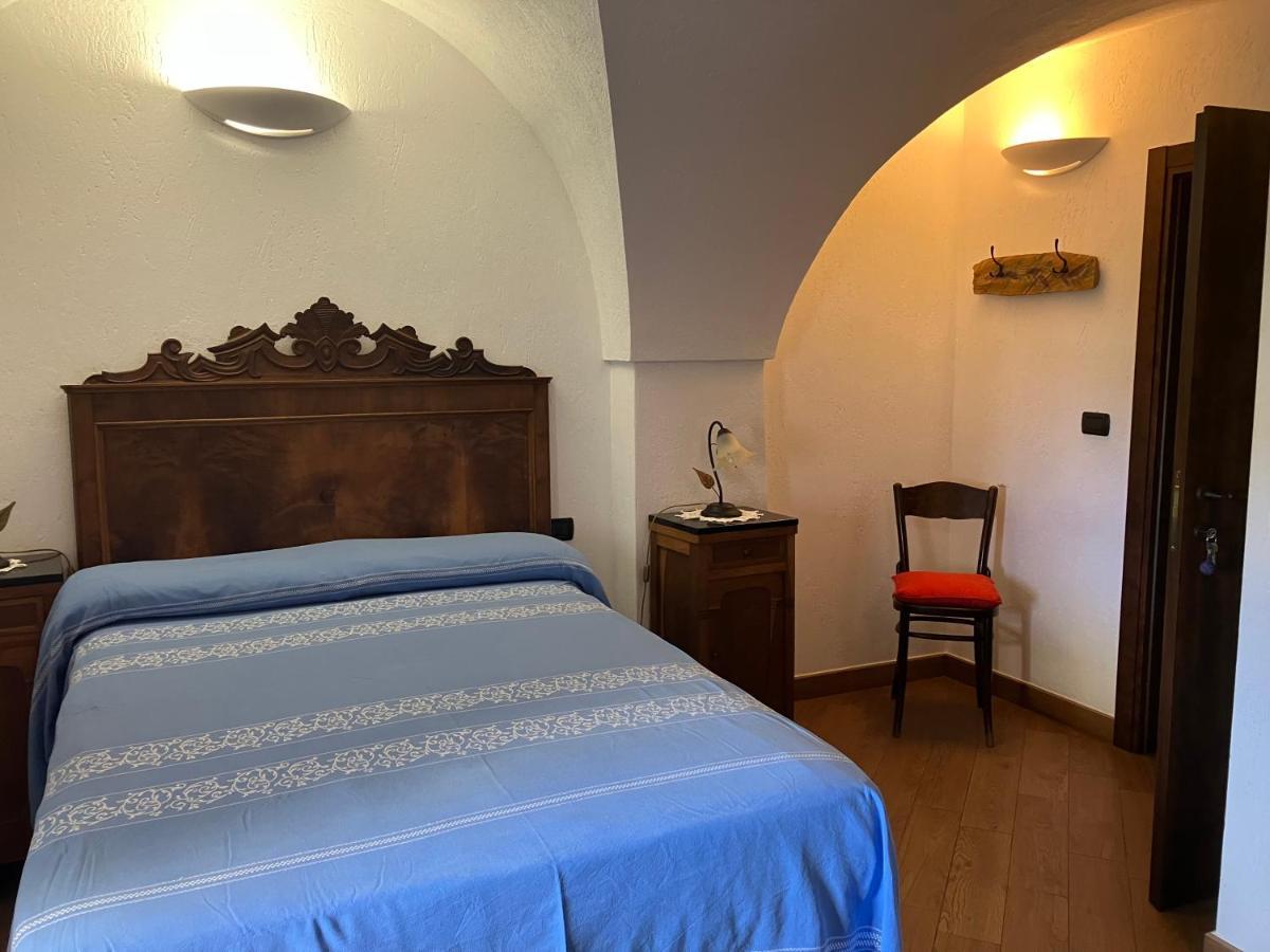 Bed & Breakfast L'Erica Finale Ligure Exterior foto